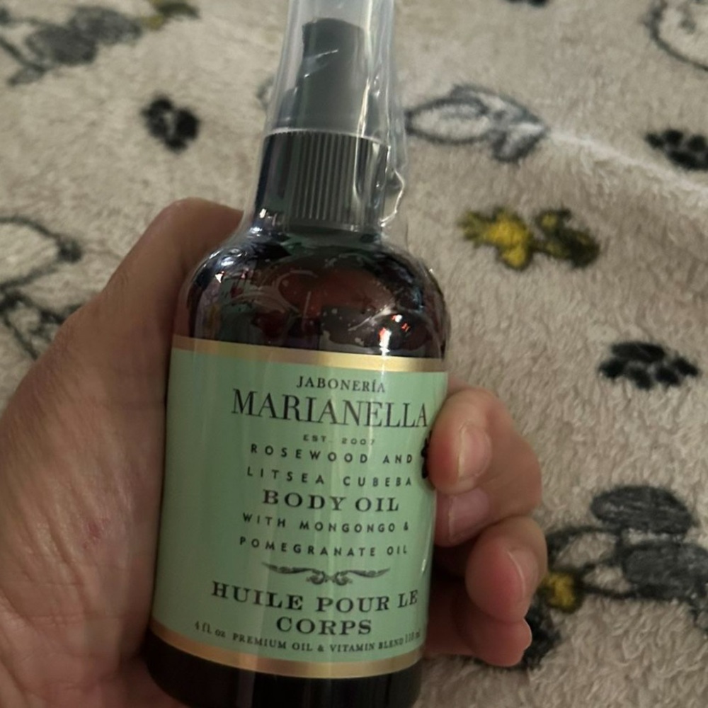 Jaboneria Marianella body oil sealed